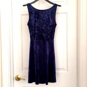 H&M DIVIDED Women's Dress Size 2 Blue Velvet Shiny Sleeveless Soft Comfy Party